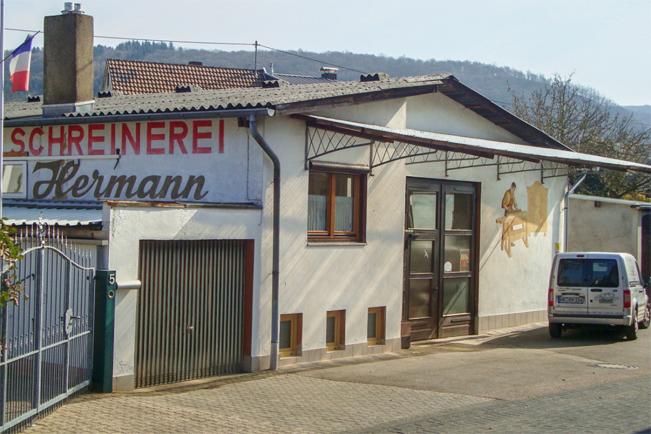 Gebäude der Schreinerei Hermann in Rheinbrohl 